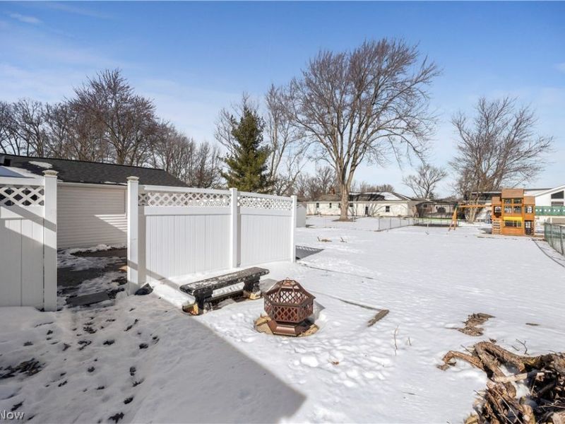 757 W Martin Avenue, Amherst, OH 44001 Photo 36