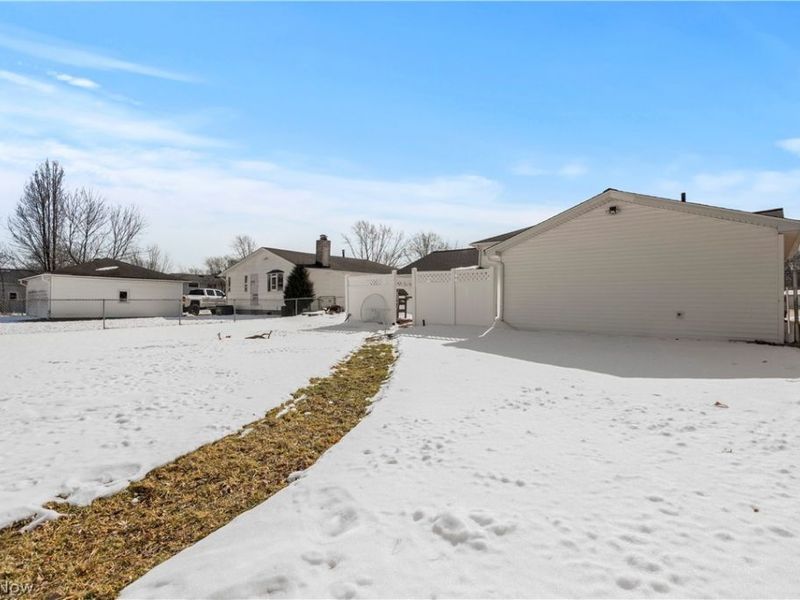 757 W Martin Avenue, Amherst, OH 44001 Photo 40