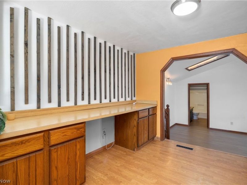 757 W Martin Avenue, Amherst, OH 44001 Photo 6