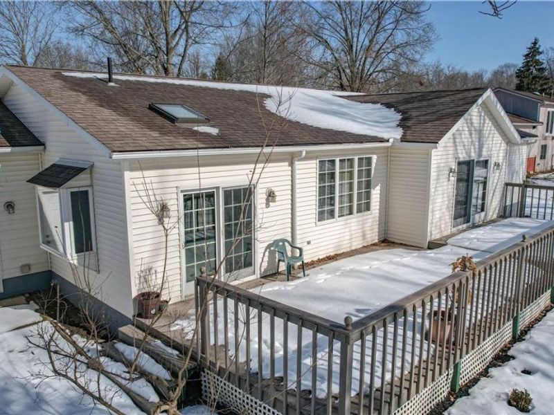 105 Pin Oak Trail, Seville, OH 44273 Photo 6