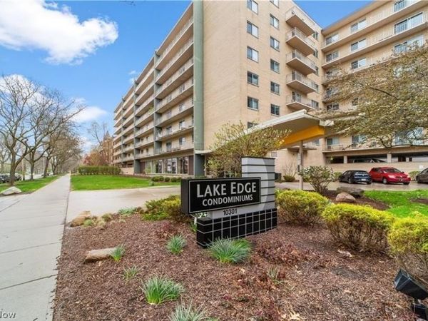 10301 Lake Avenue, Unit 408, Cleveland, OH 44102