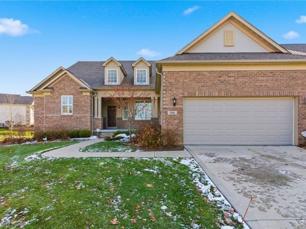 106 Brighton Drive, Aurora, OH 44202
