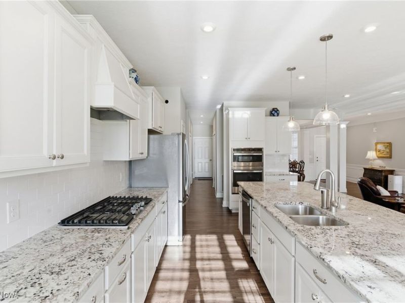 106 Brighton Drive, Aurora, OH 44202 Photo 6