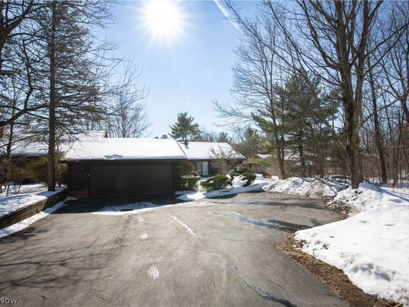 290-21 Hawthorne Drive, Aurora, OH 44202 Photo 3