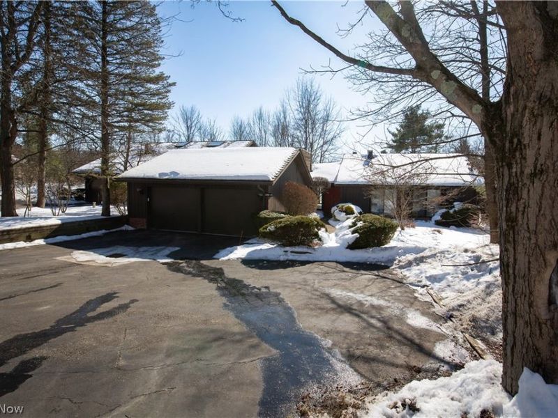 290-21 Hawthorne Drive, Aurora, OH 44202 Photo 4