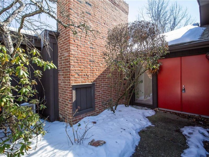 290-21 Hawthorne Drive, Aurora, OH 44202 Photo 8