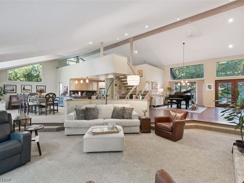 471-10 Antler Point, Aurora, OH 44202 Photo 8