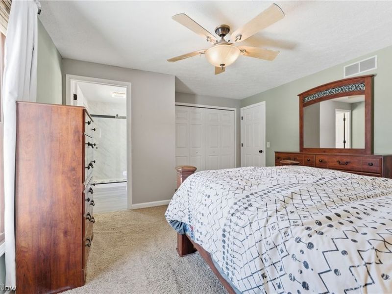 11585 El Dorado Circle NE, Hartville, OH 44632 Photo 21