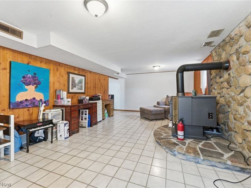 11585 El Dorado Circle NE, Hartville, OH 44632 Photo 23