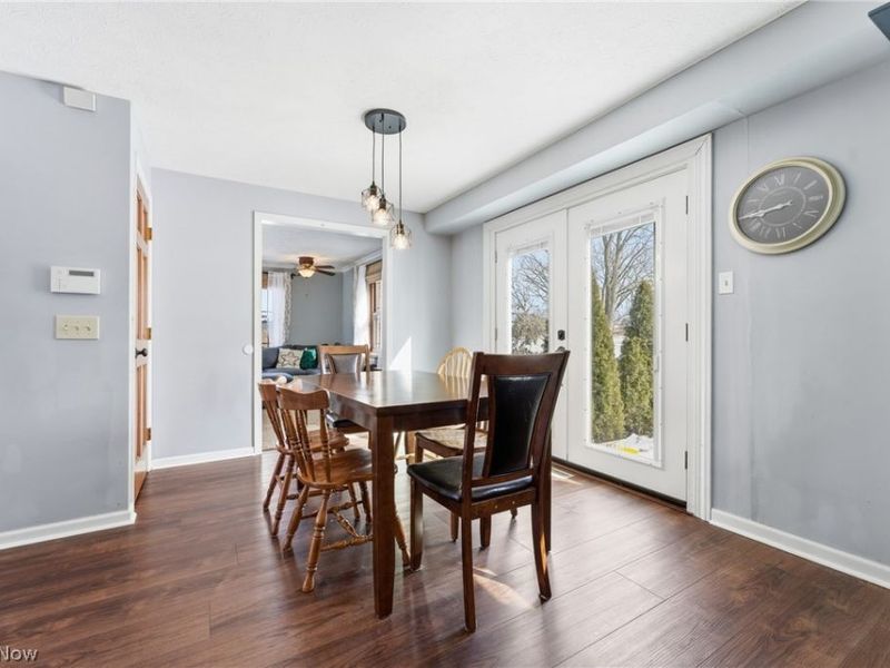 11585 El Dorado Circle NE, Hartville, OH 44632 Photo 8