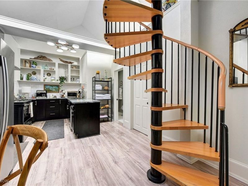 4300 Fulton Court, Cleveland, OH 44113 Photo 11