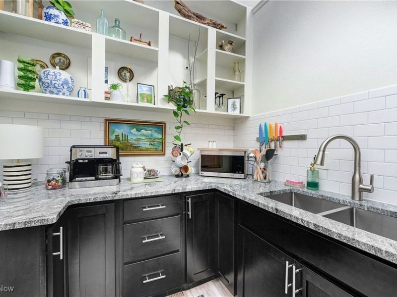 4300 Fulton Court, Cleveland, OH 44113 Photo 13