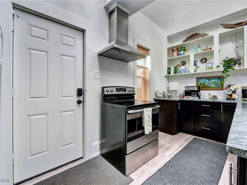 4300 Fulton Court, Cleveland, OH 44113 Photo 16