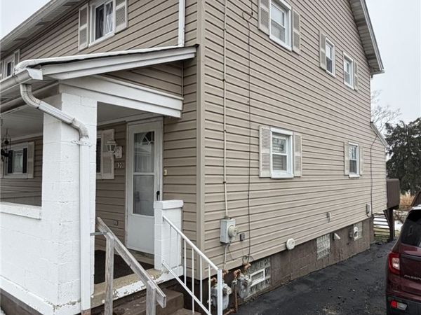 820 Main St , Harwick, PA 15049