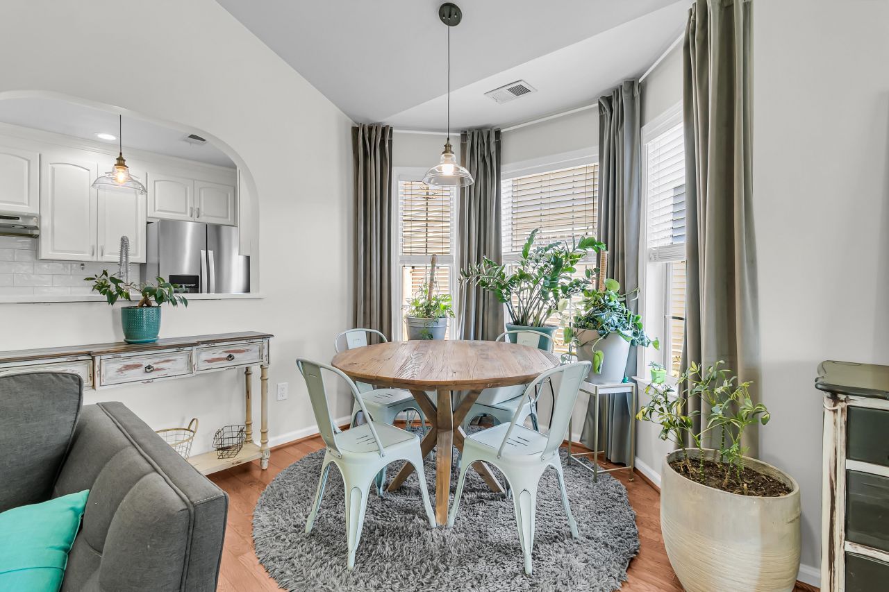 4884 Carnoustie Court Photo 10