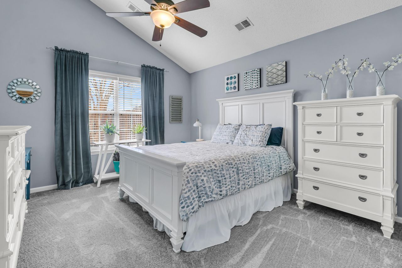 4884 Carnoustie Court Photo 12