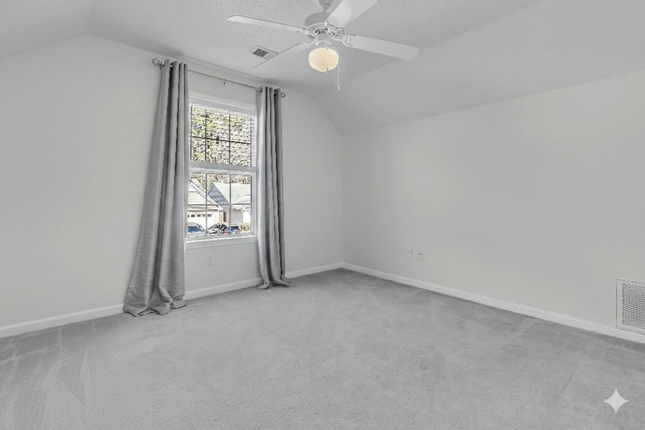 4884 Carnoustie Court Photo 21