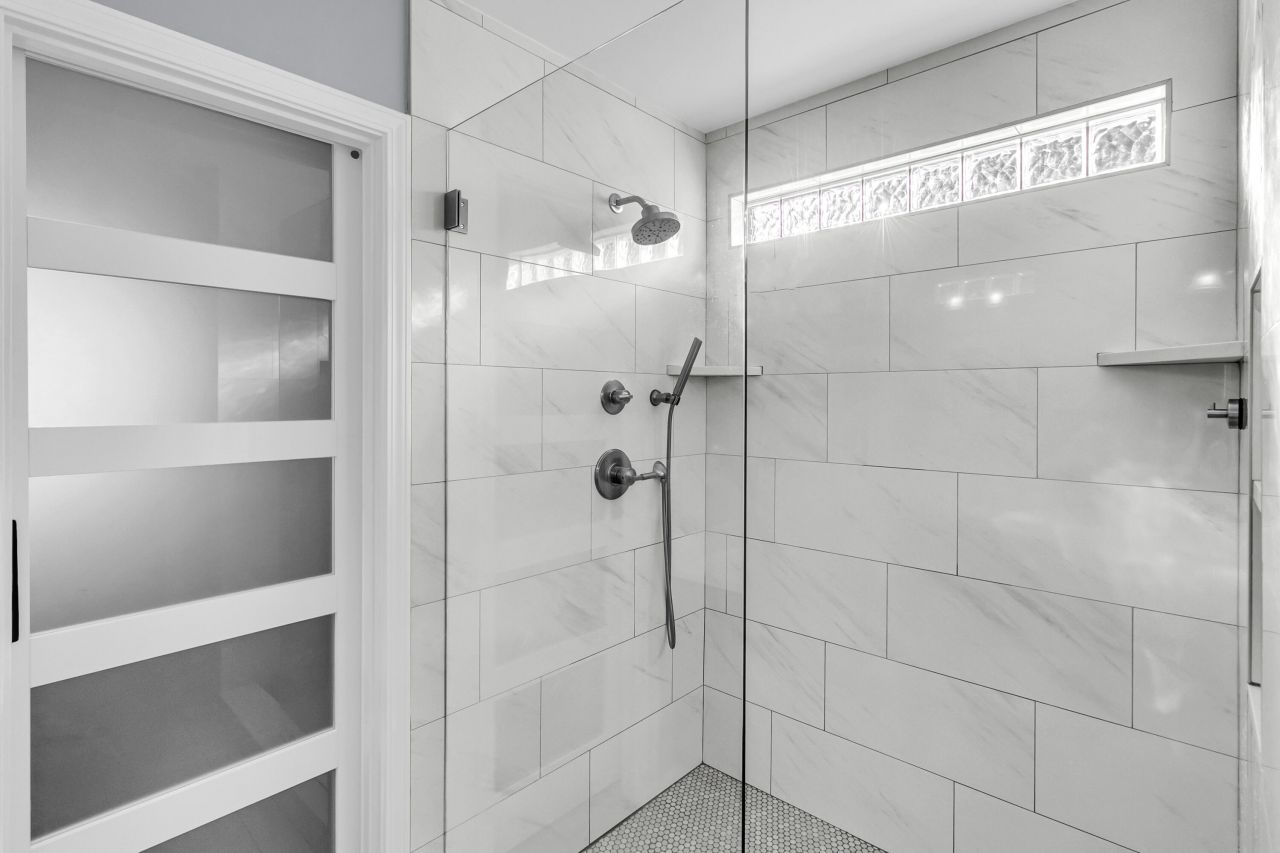 4884 Carnoustie Court Photo 3