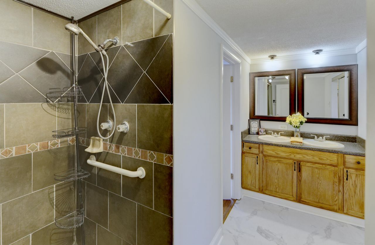 160 Grapevine Road Photo 14