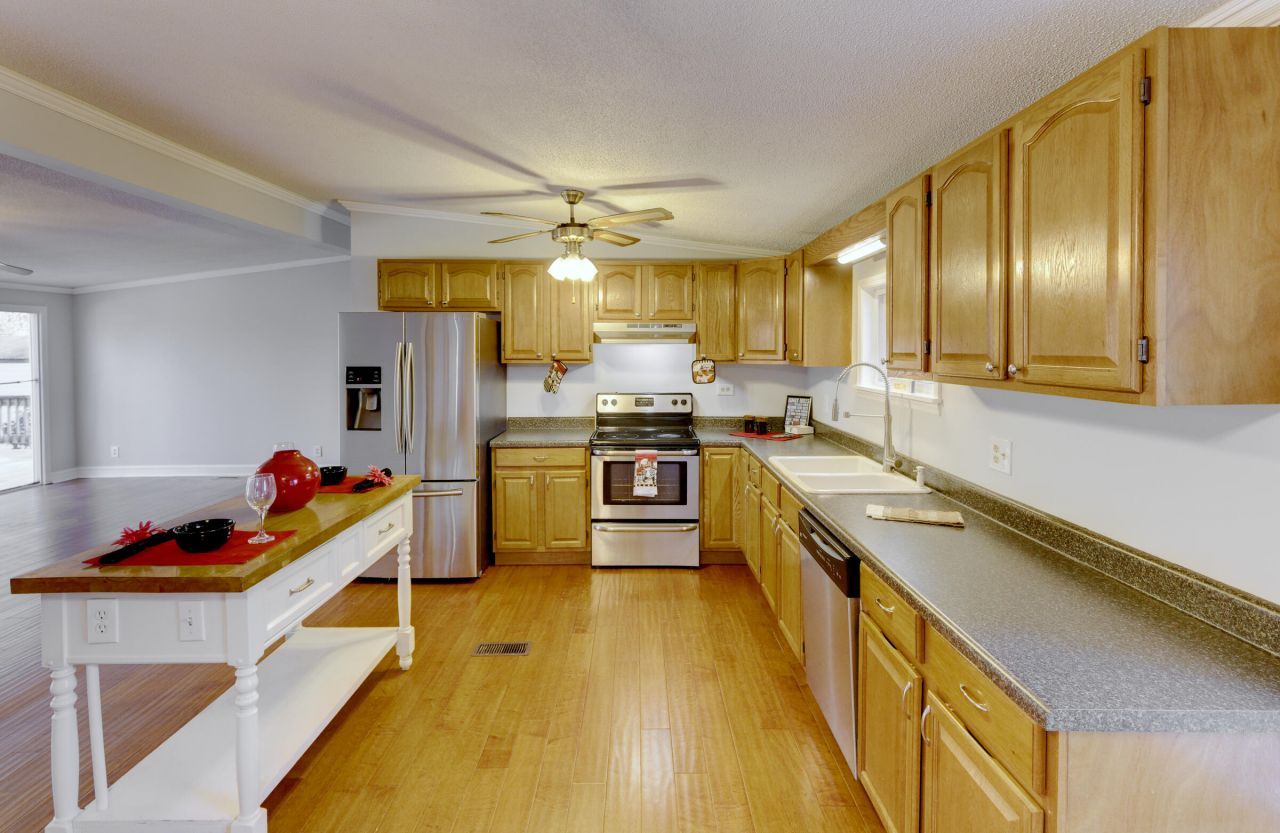 160 Grapevine Road Photo 6