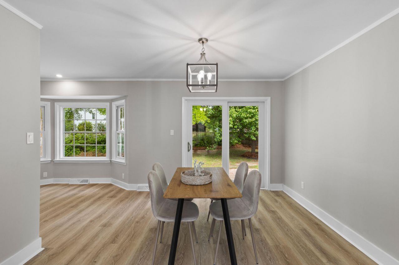 111 Driver Avenue Photo 12