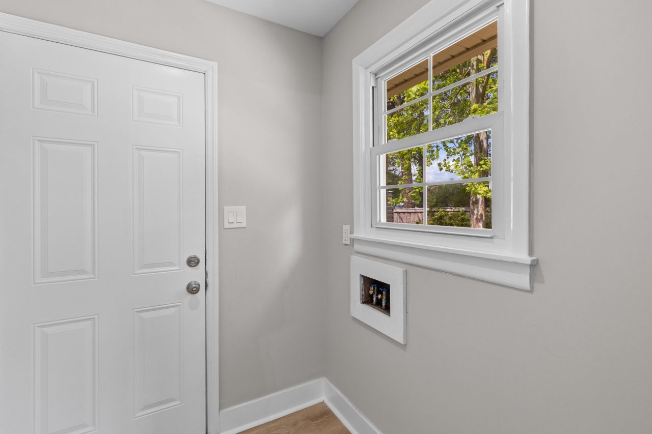 111 Driver Avenue Photo 26