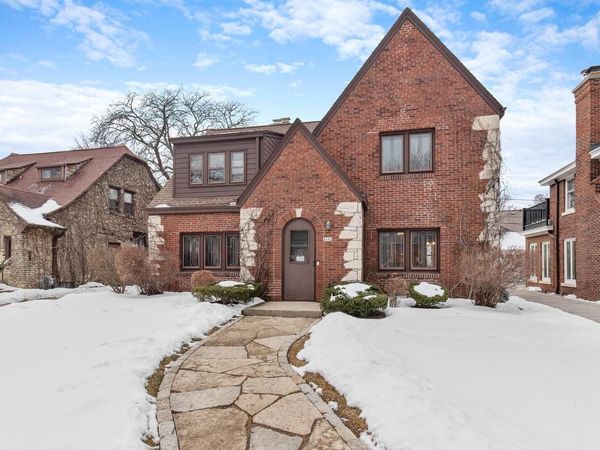 4449 N Maryland AVENUE, Shorewood, WI 53211