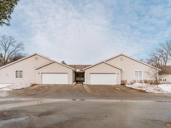 565 Slinger ROAD, Unit C-3, Slinger, WI 53086