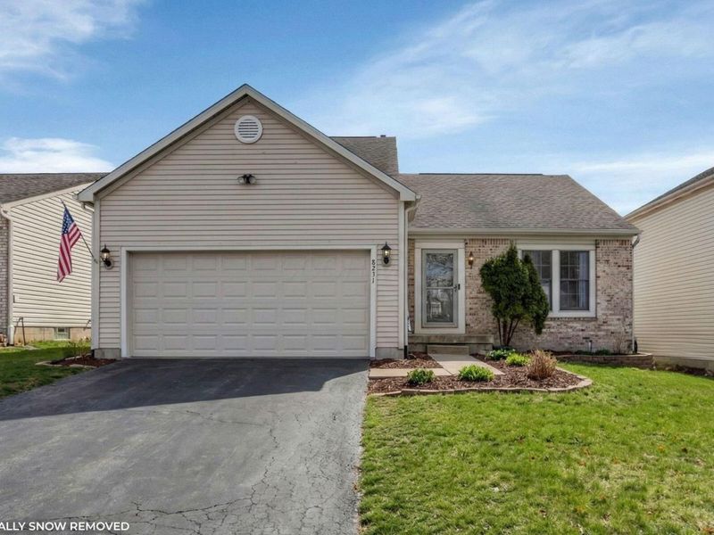 8231 Sea Star Drive, Blacklick, OH 43004 Photo 1