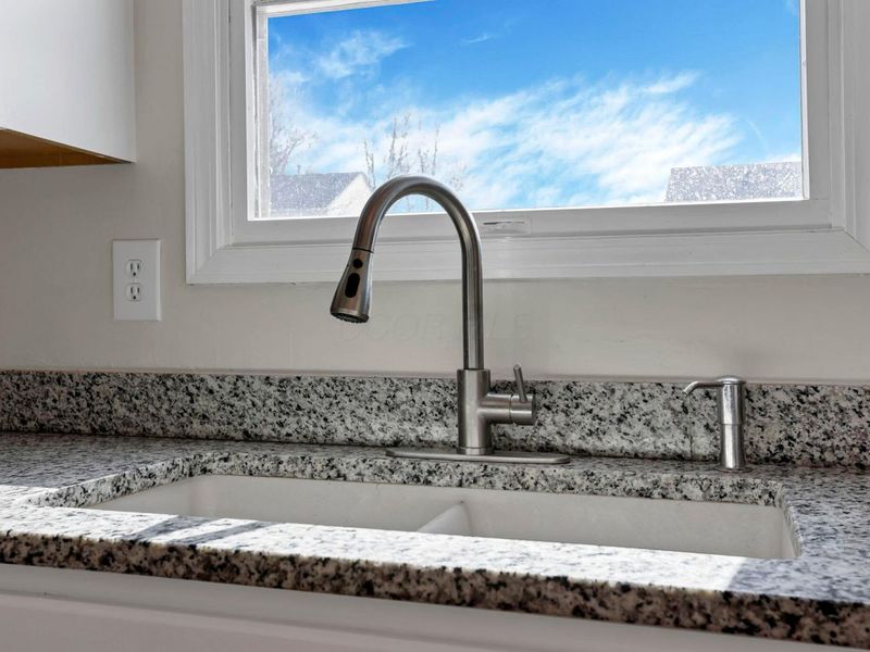 8231 Sea Star Drive, Blacklick, OH 43004 Photo 19