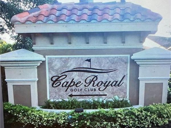 16800 Lady Diana CT, CAPE CORAL, FL 33991