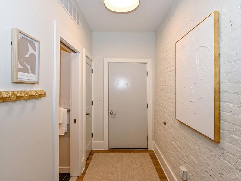 11 E Court Street, Unit 201, Cincinnati, OH 45202 Photo 5
