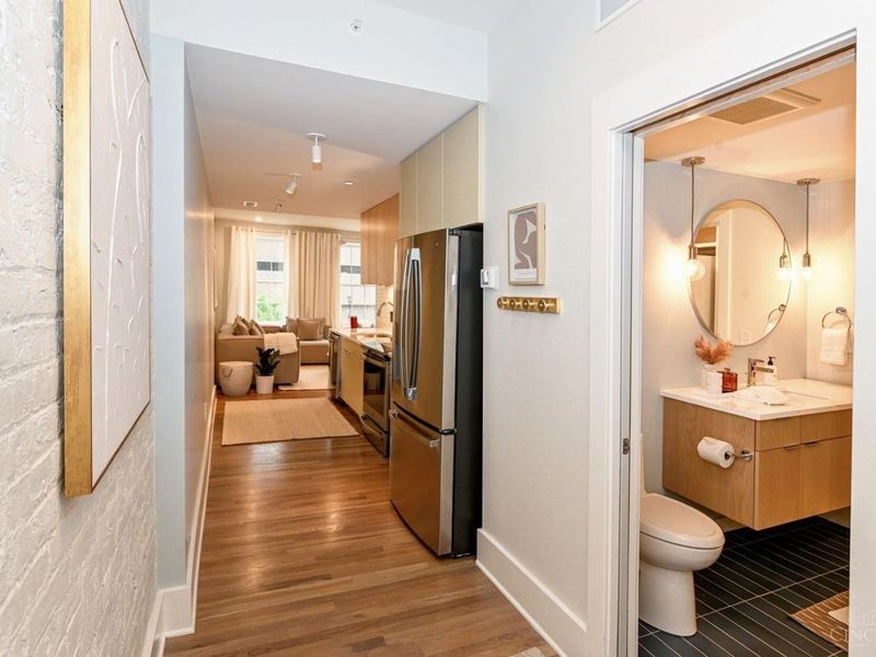 11 E Court Street, Unit 201, Cincinnati, OH 45202 Photo 6