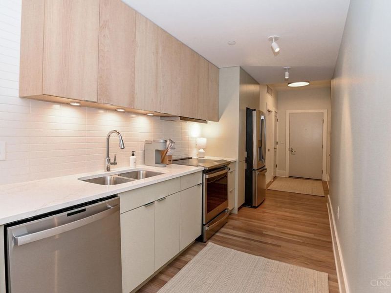 11 E Court Street, Unit 201, Cincinnati, OH 45202 Photo 8