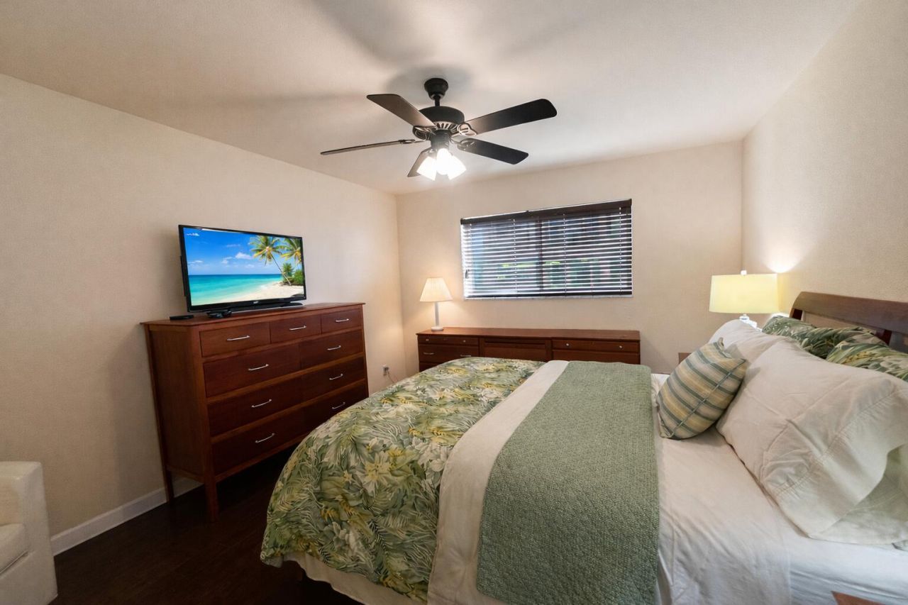 11 Colonial Club Drive, Unit 201, Boynton Beach, FL 33435 Photo