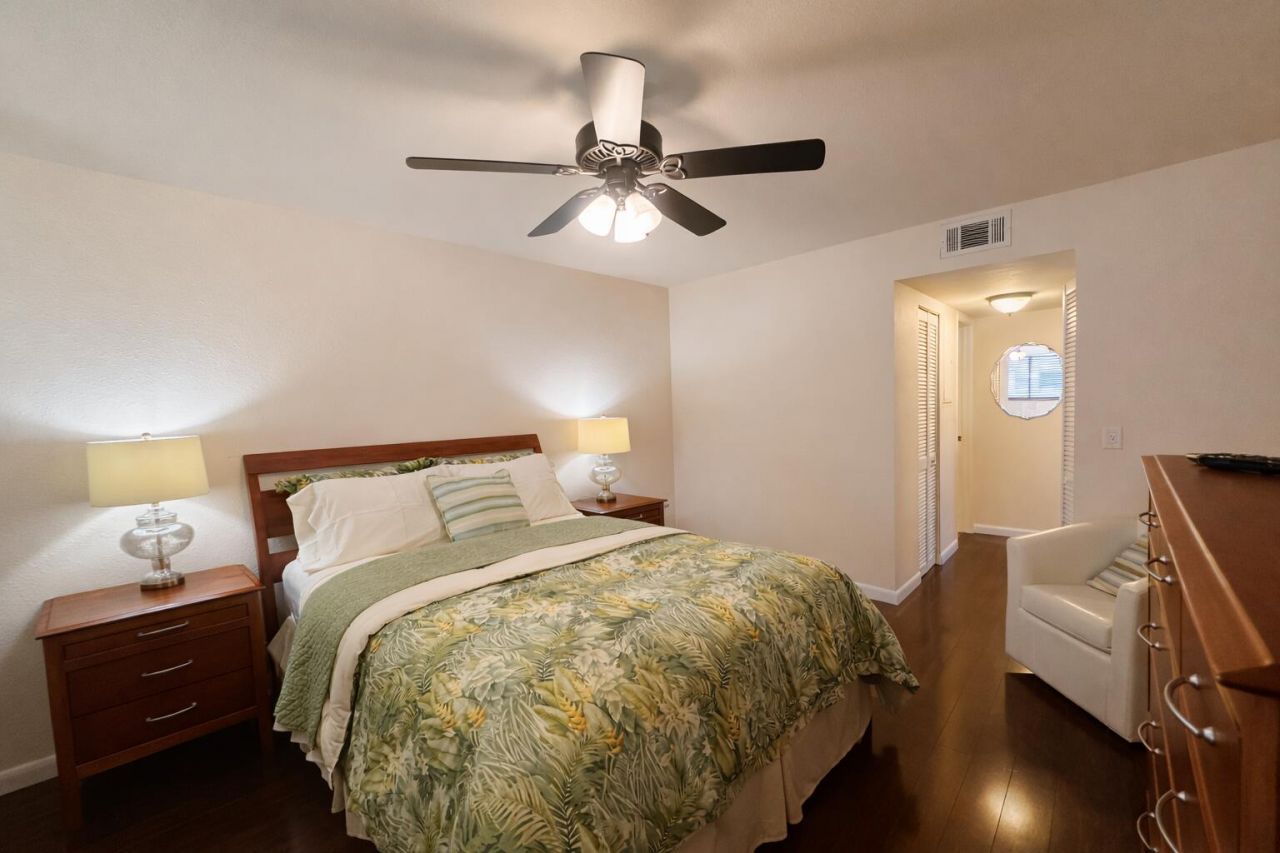 11 Colonial Club Drive, Unit 201, Boynton Beach, FL 33435 Photo