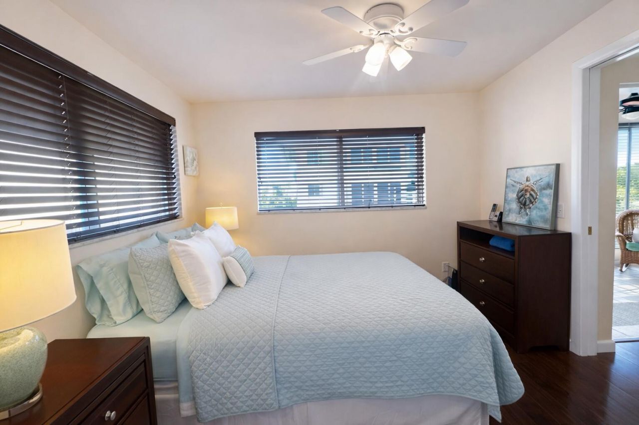 11 Colonial Club Drive, Unit 201, Boynton Beach, FL 33435 Photo