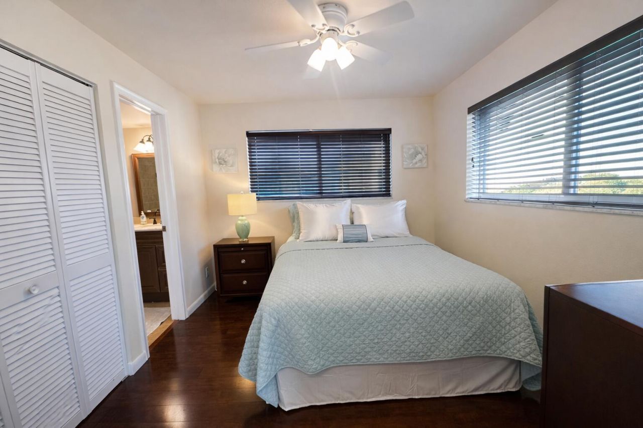 11 Colonial Club Drive, Unit 201, Boynton Beach, FL 33435 Photo