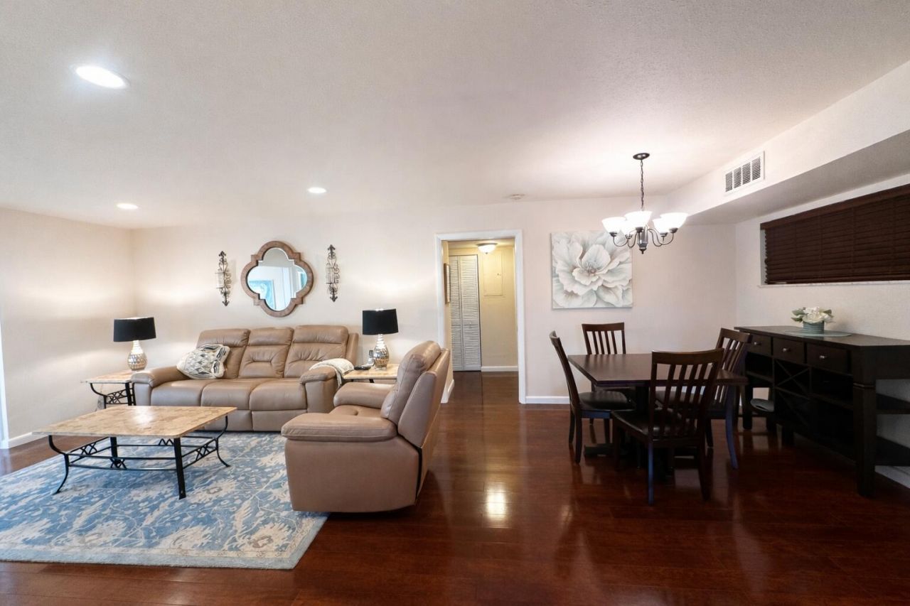 11 Colonial Club Drive, Unit 201, Boynton Beach, FL 33435 Photo