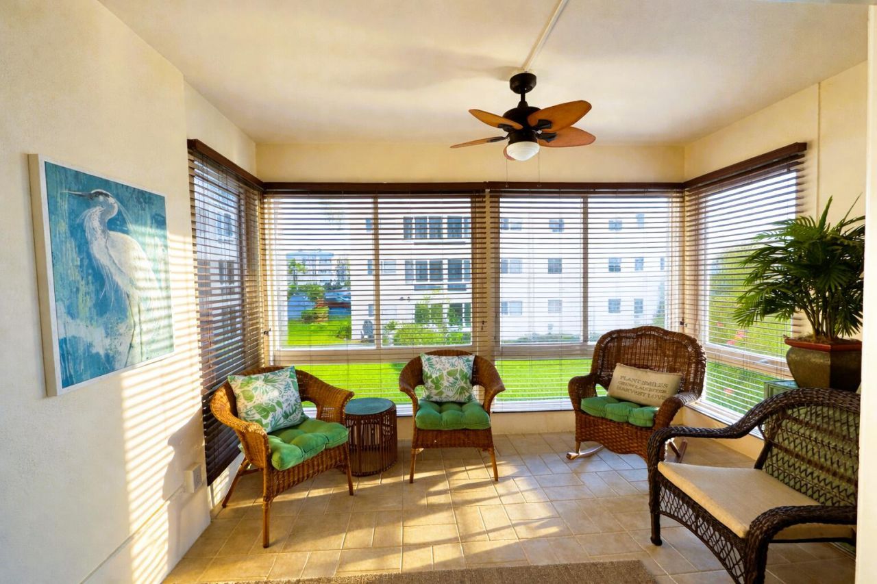 11 Colonial Club Drive, Unit 201, Boynton Beach, FL 33435 Photo