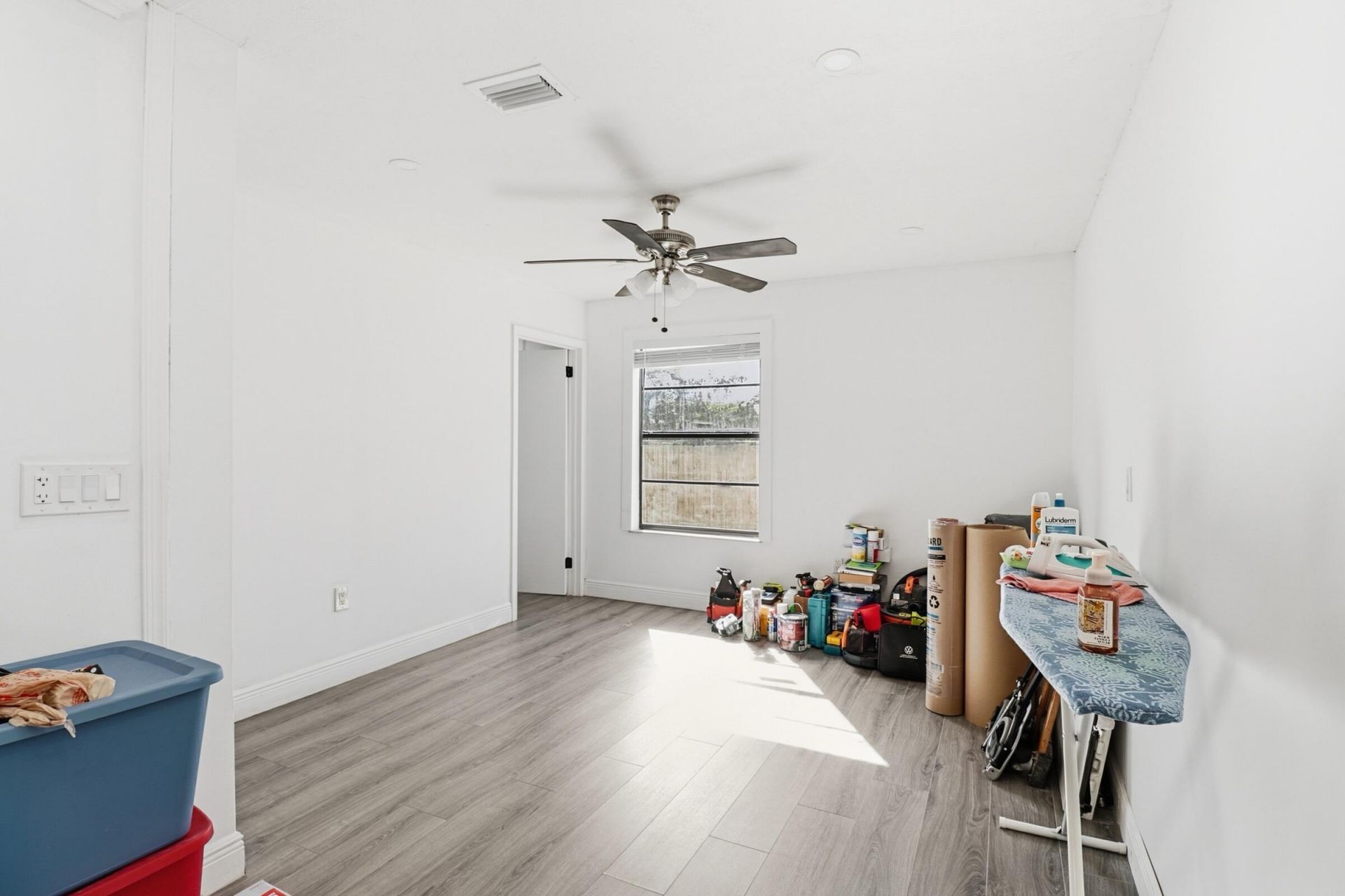 695 Dixie Lane, West Palm Beach, FL 33415 Photo