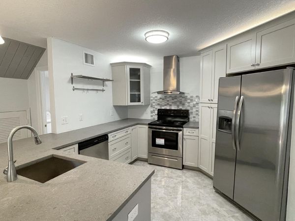 117 Seabreeze Circle, Jupiter, FL 33477