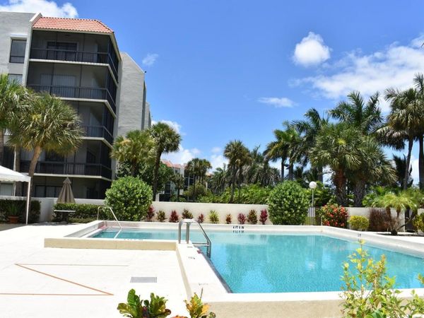 3000 Presidential Way, Unit 503, West Palm Beach, FL 33401