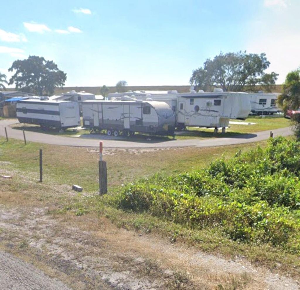 6640 Us Hwy SE 441 Se, Okeechobee, FL 34974 Photo