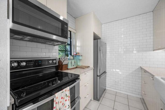 197 SE 1st Circle, Unit 15b, Boynton Beach, FL 33435 Photo