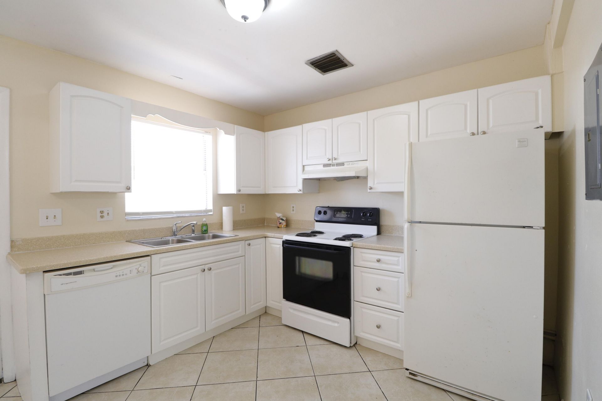 2016 S 10th Street, Unit A, Fort Pierce, FL 34950 Photo