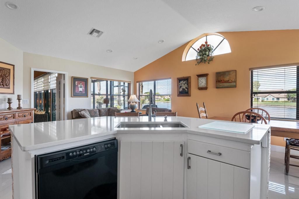 7211 Sweetbay Court, Boynton Beach, FL 33472 Photo