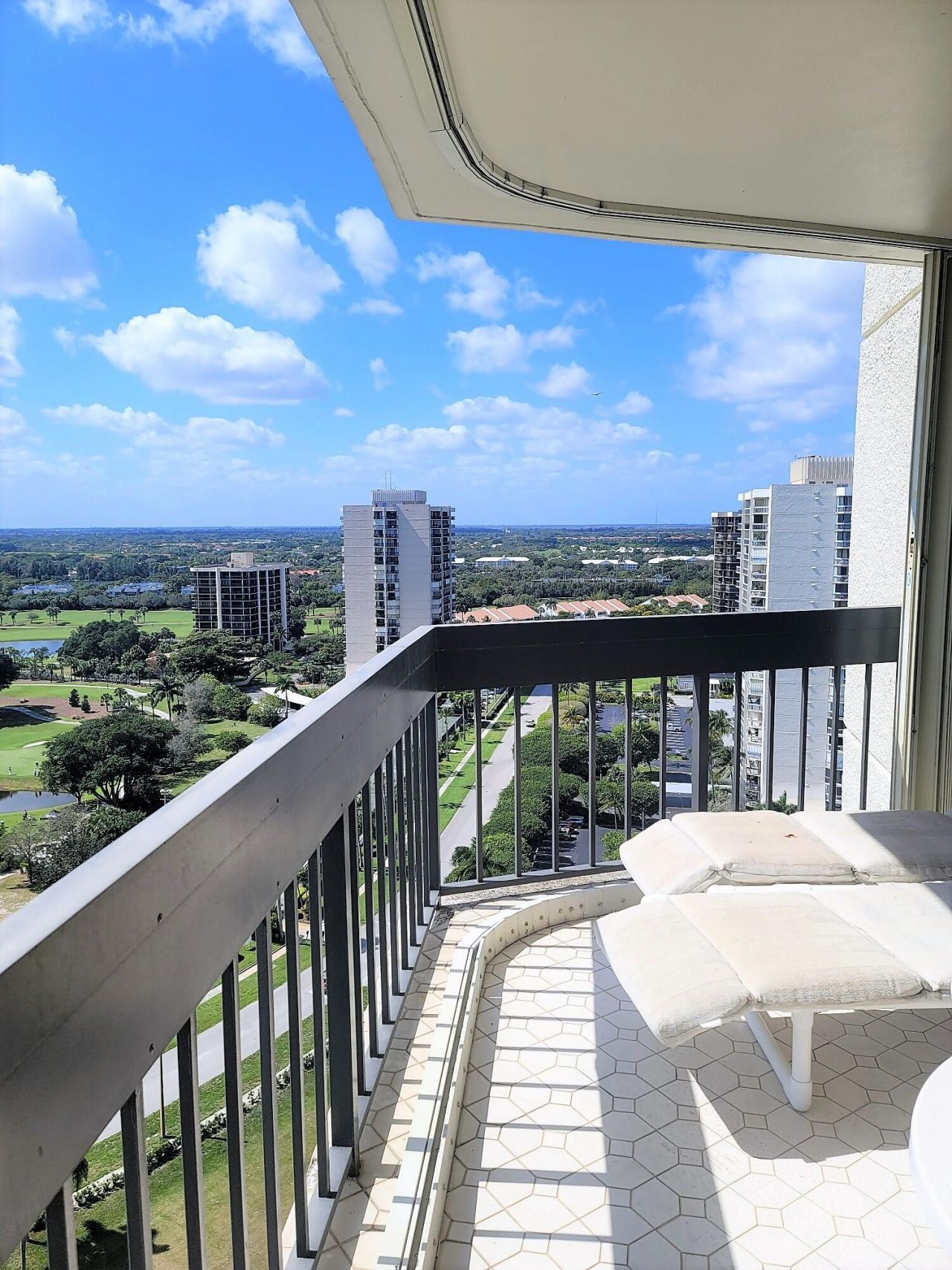 2000 Presidential Way, Unit 2006, West Palm Beach, FL 33401 Photo