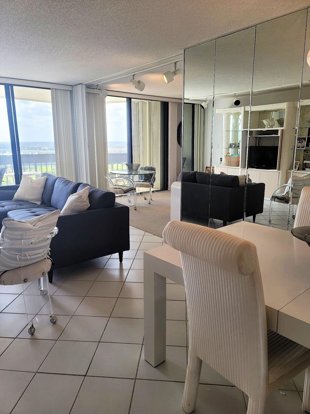 2000 Presidential Way, Unit 2006, West Palm Beach, FL 33401 Photo