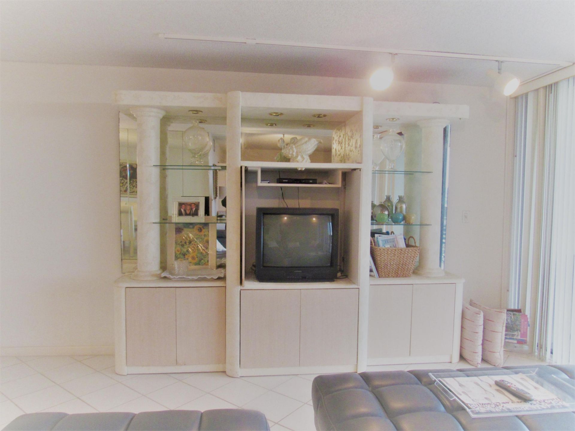 2000 Presidential Way, Unit 2006, West Palm Beach, FL 33401 Photo